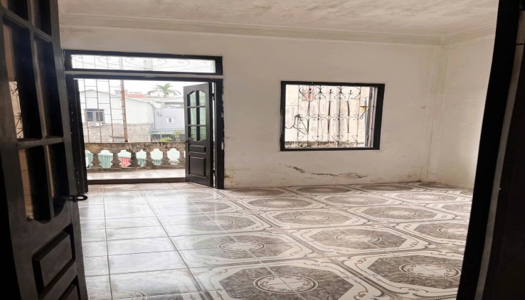 Cho thuê nhà ngõ 190 Hoàng Mai, 5.5 triệu, 30m2, 3 tầng, 2 ngủ, 2 vệ sinh, vào ngay
